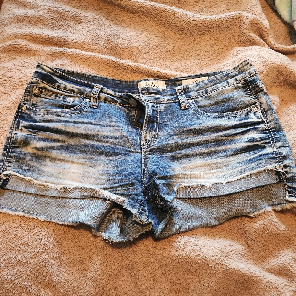 Daytrip Lynx Jean shorts